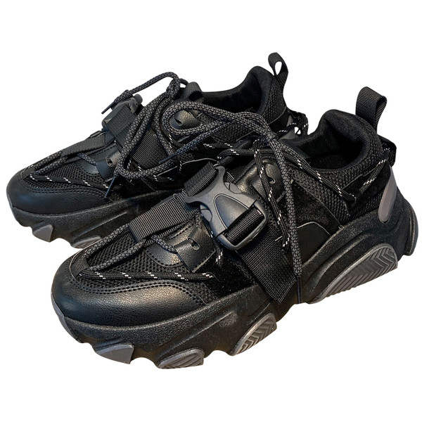 Férfi alkalmi tornacipő ÚJ modell fűzős