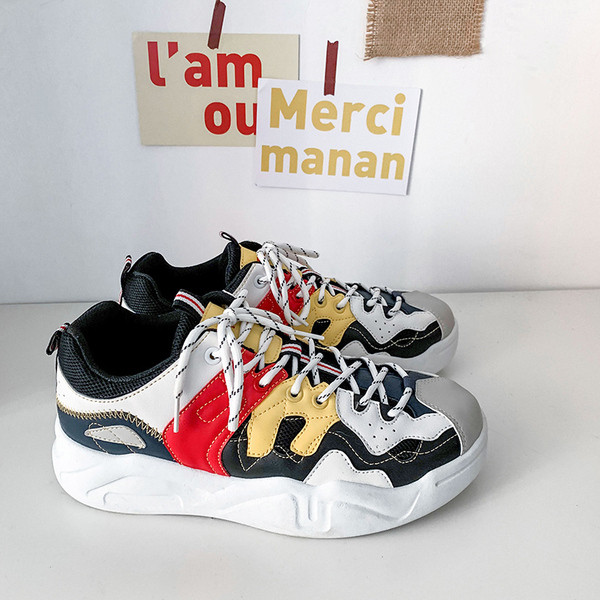 Öko bőrből készült modern férfi tornacipő