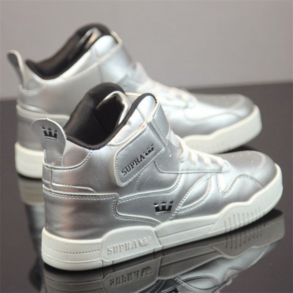 Öko bőrből készült férfi alkalmi tornacipő, matricával