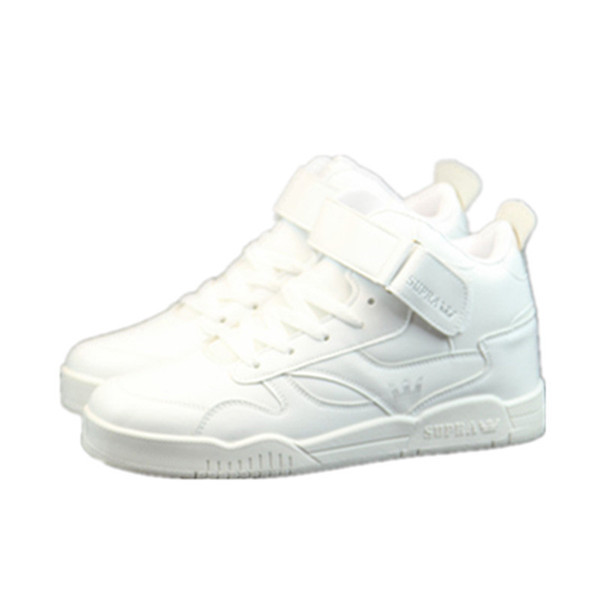 Öko bőrből készült férfi alkalmi tornacipő, matricával