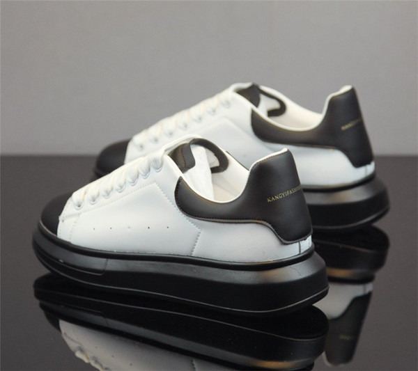 Kõrge tallaga meeste hingavad tossud