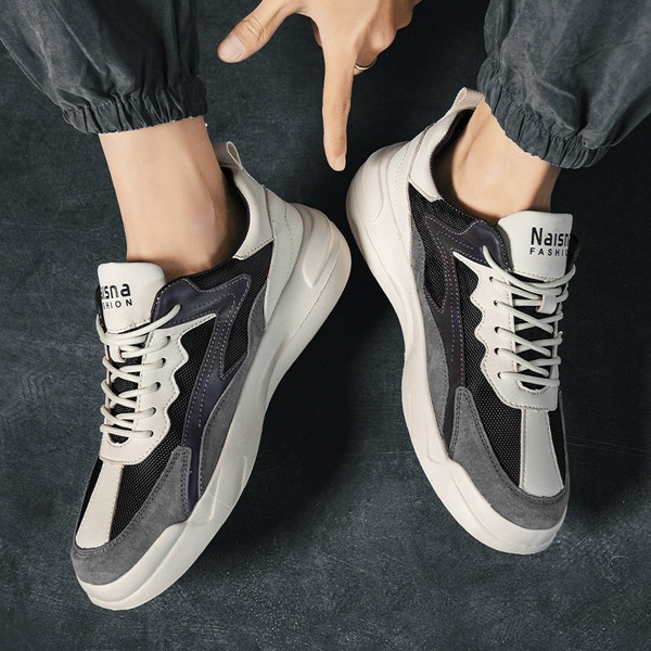 Paelte ja mustriga sportlikud ja igapäevased meeste tossud