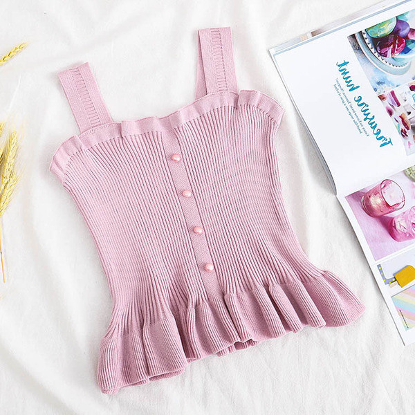 Moodne naiste nööpidega tavaline mudel