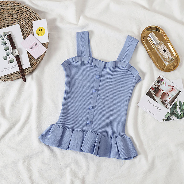 Moodne naiste nööpidega tavaline mudel