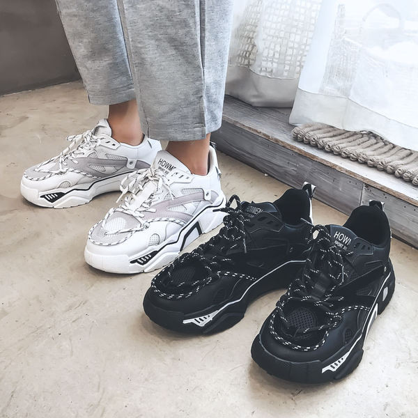 Öko-nahast ja tekstiilist meeste sporditossud