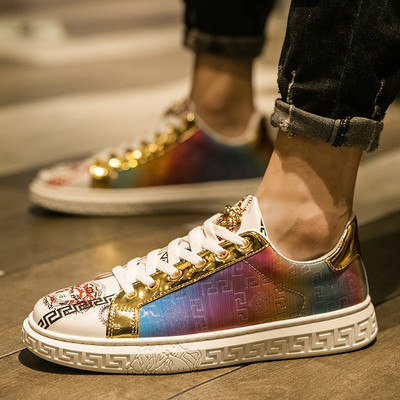 Lameda talla ja paeltega värviliste meeste tossude uus mudel