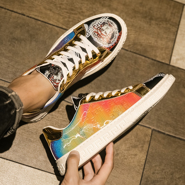 Lameda talla ja paeltega värviliste meeste tossude uus mudel