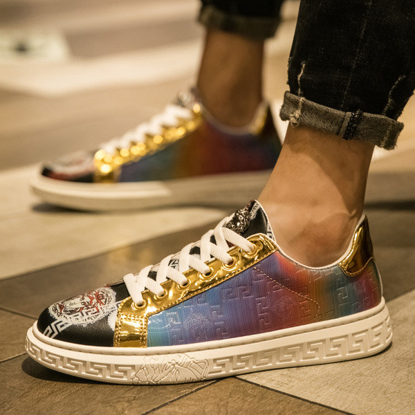 Lameda talla ja paeltega värviliste meeste tossude uus mudel