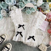 Aktuális női rövid felső, széles pántokkal