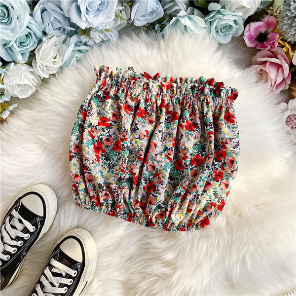 Stiilne lillemustriga naiste lühike rinnakorv