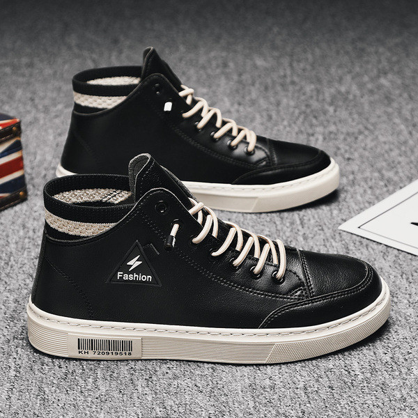 Meeste nahast tossud kõrged paeltega mudel