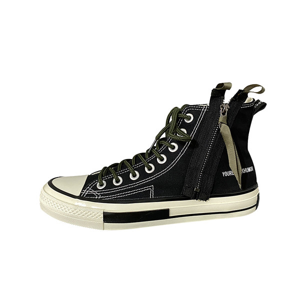 Meeste vabaaja tossud tekstiilist, paelte ja lukuga