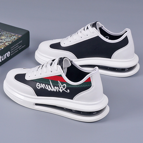 Aktuális férfi tornacipő felirattal, légkamerával