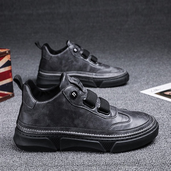 Kõrge tallaga ökonahast kõrged meeste tossud