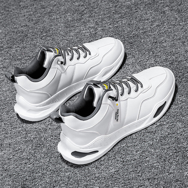 Kõrge tallaga meeste vabaaja tossud kahes mudelis