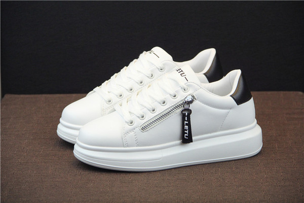 Tõmbluku ja kõrge tallaga meeste sporditossud