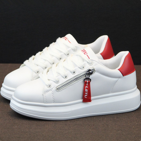 Tõmbluku ja kõrge tallaga meeste sporditossud