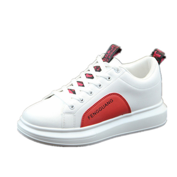 Novi model muških tenisica sa debelim đonom i vezom