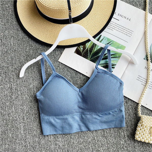 Napi rövid női mellszoba spitz nyakkivágással