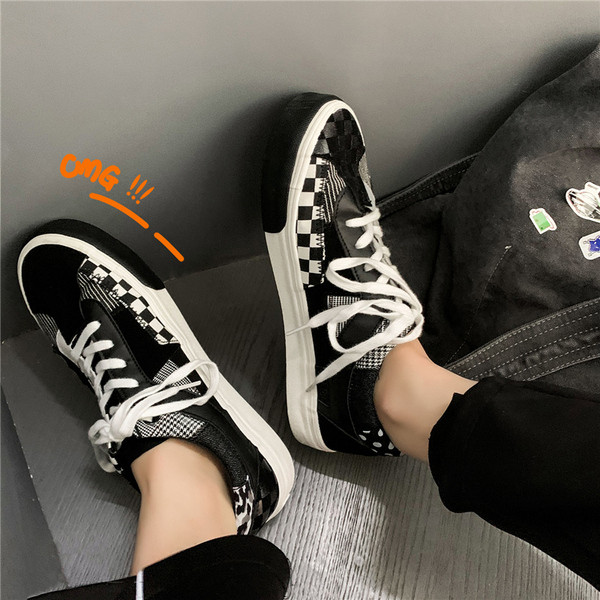 Lameda tallaga meeste tossud, must-valged