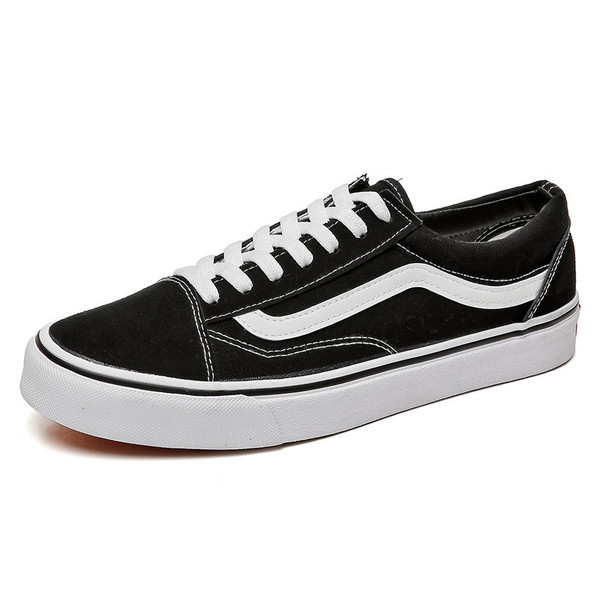 Meeste vabaaja lõuendist tossud lameda tallaga