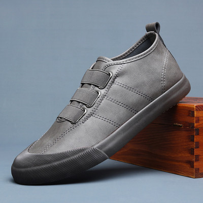 Elastsete sidemetega vabaaja nahast tossud