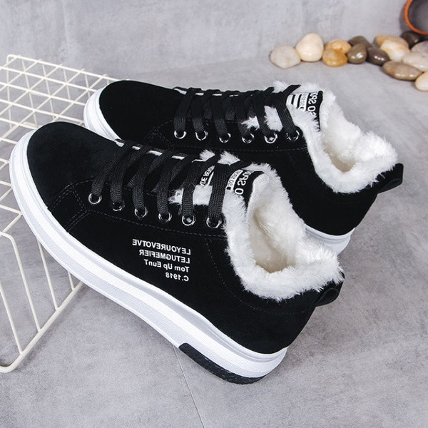 Női téli cipő béléssel, három modellben