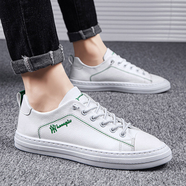 Eko-nahast vabaajakirjaga meeste tossud