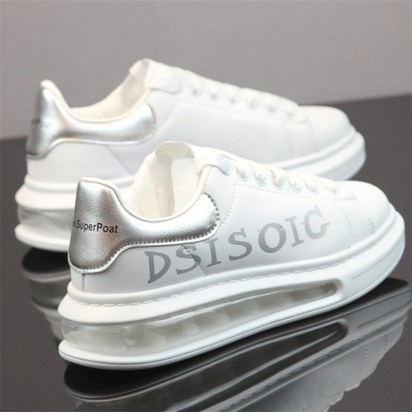 Uus pealkirja ja õhukambriga meeste tossude mudel