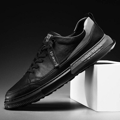 Paeltega meeste kunstnahast tossud kahes mudelis