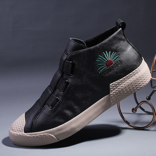 Lameda talla ja tikandiga nahast meeste tossud