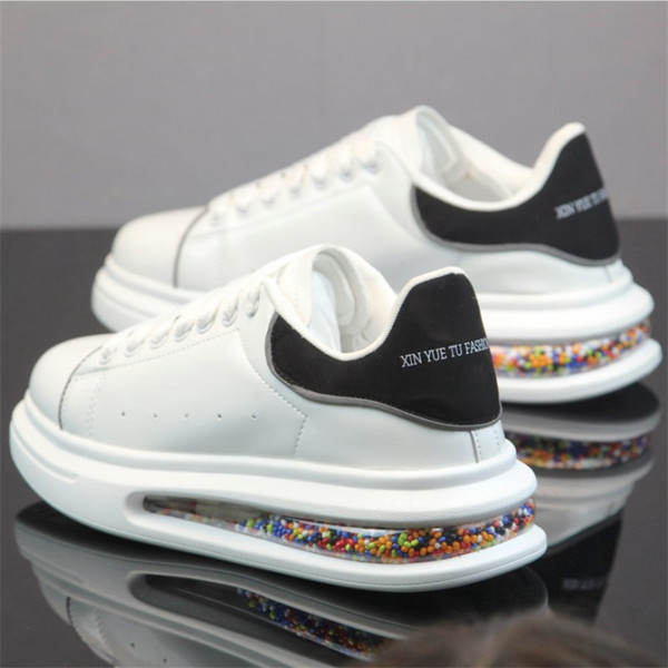 Õhukambriga ökonahast meeste tossud