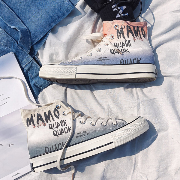 Lapos talpú férfi vászon tornacipő