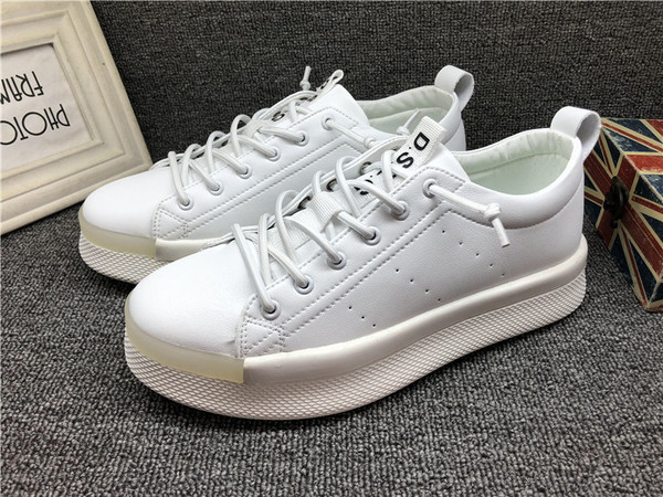 Férfi bőr tornacipő vastag talppal és fűzővel