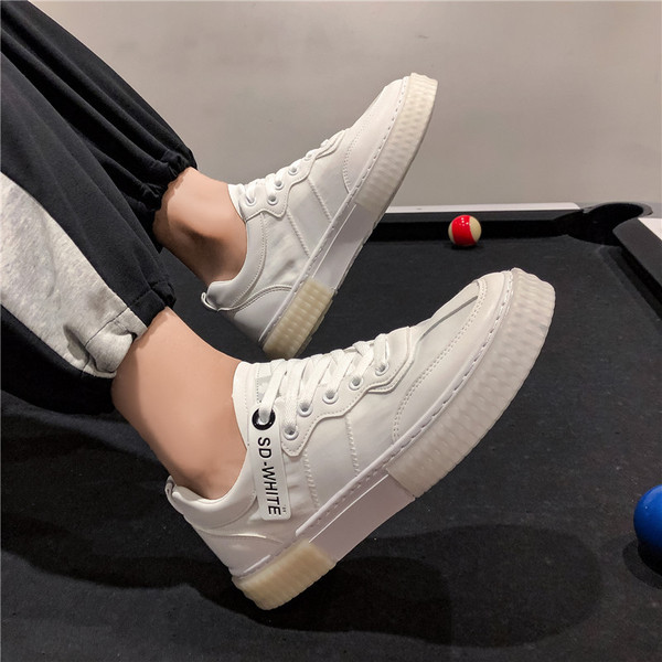 Lameda tallaga nahast meeste tossud