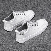 Suvised valged ökonahast tossud