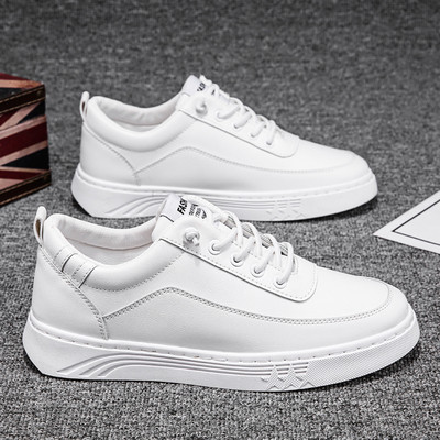 Suvised valged ökonahast tossud