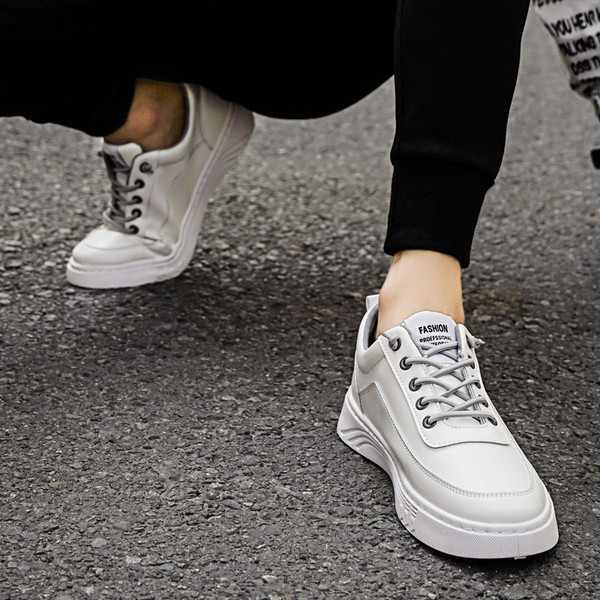 Suvised valged ökonahast tossud