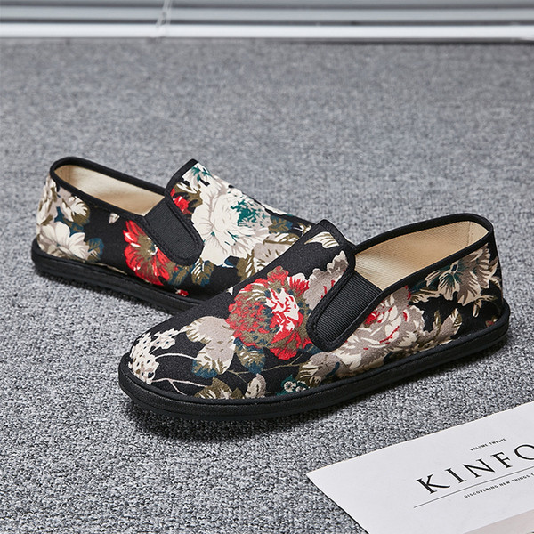 Kangast ja lillemustriga suvised tossud