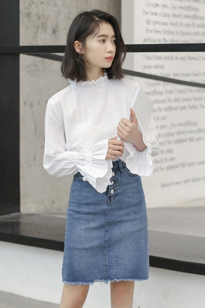 Stílusos női ing magas gallérral és lótusz ujjakkal