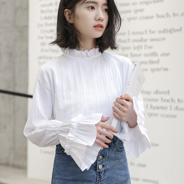 Stílusos női ing magas gallérral és lótusz ujjakkal