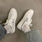 Alkalmi férfi tornacipő fűzővel - eco bőr