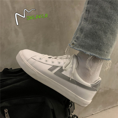 Alkalmi férfi tornacipő fűzővel - eco bőr