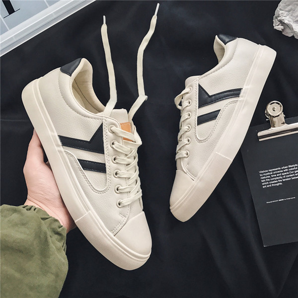 Meeste paeltega nahast tossud