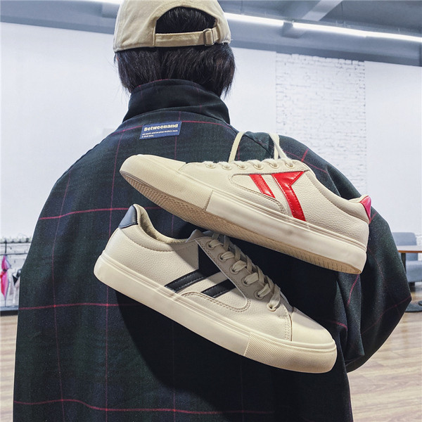 Meeste paeltega nahast tossud