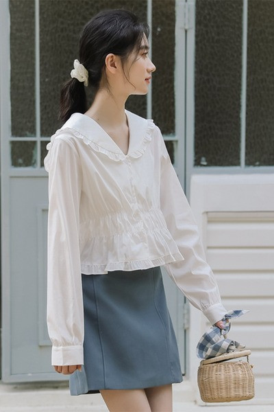 Praegune naiste pikkade varrukatega särk