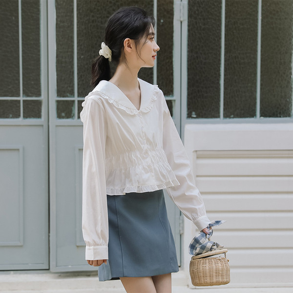 Praegune naiste pikkade varrukatega särk