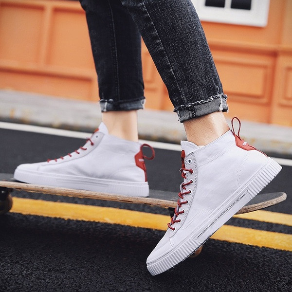 Meeste nahast tossud kõrged paeltega mudel