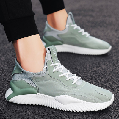 Tekstiilist ja paeltega vabaaja meeste tossud