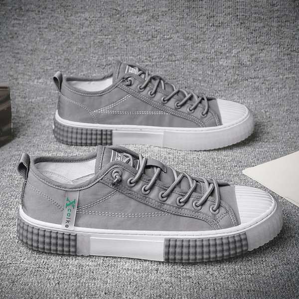 Tekstiilist vabaaja tossud meestele